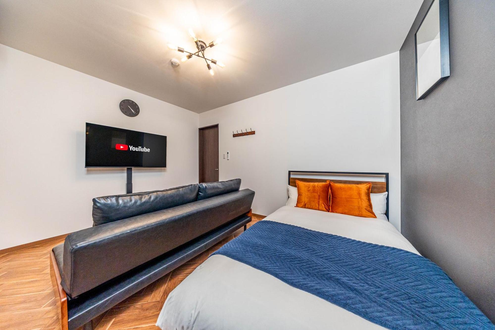 Apartment 1688 House A *